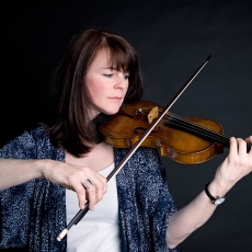 Lucy Russell - violin
